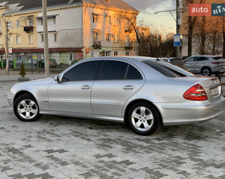 Серый Мерседес Е-Класс, объемом двигателя 3.2 л и пробегом 367 тыс. км за 8000 $, фото 11 на Automoto.ua