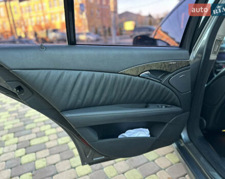 Серый Мерседес Е-Класс, объемом двигателя 3 л и пробегом 358 тыс. км за 8500 $, фото 14 на Automoto.ua