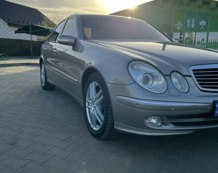 Серый Мерседес Е-Класс, объемом двигателя 3 л и пробегом 362 тыс. км за 8500 $, фото 1 на Automoto.ua