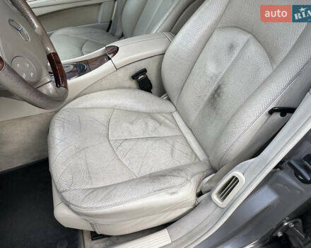 Серый Мерседес Е-Класс, объемом двигателя 3.5 л и пробегом 260 тыс. км за 8500 $, фото 30 на Automoto.ua