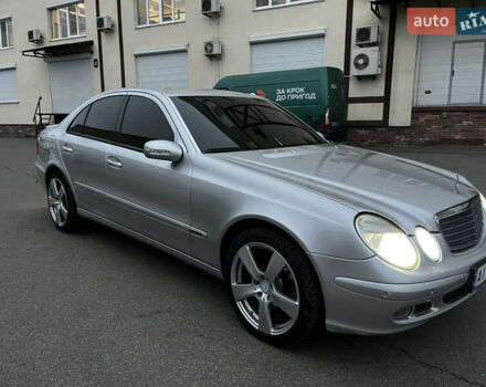 Серый Мерседес Е-Класс, объемом двигателя 2 л и пробегом 198 тыс. км за 7000 $, фото 10 на Automoto.ua
