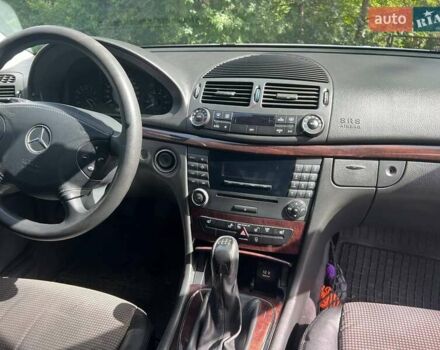 Сірий Мерседес Е-Клас, об'ємом двигуна 1.8 л та пробігом 271 тис. км за 7100 $, фото 19 на Automoto.ua