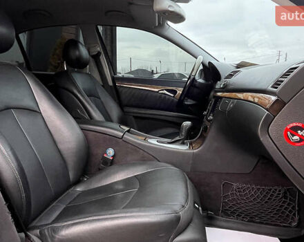 Серый Мерседес Е-Класс, объемом двигателя 3.22 л и пробегом 275 тыс. км за 8700 $, фото 20 на Automoto.ua