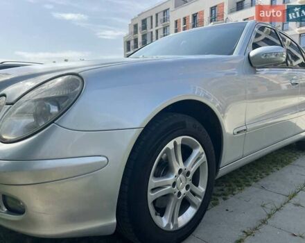 Сірий Мерседес Е-Клас, об'ємом двигуна 1.8 л та пробігом 271 тис. км за 7100 $, фото 4 на Automoto.ua