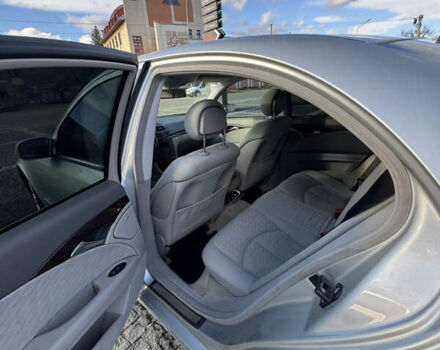 Сірий Мерседес Е-Клас, об'ємом двигуна 2.2 л та пробігом 290 тис. км за 8199 $, фото 8 на Automoto.ua