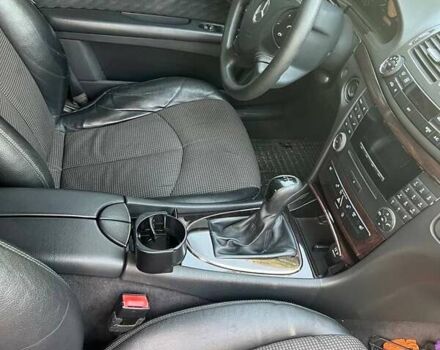 Сірий Мерседес Е-Клас, об'ємом двигуна 1.8 л та пробігом 271 тис. км за 7100 $, фото 21 на Automoto.ua