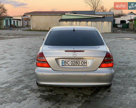 Серый Мерседес Е-Класс, объемом двигателя 3.2 л и пробегом 367 тыс. км за 8000 $, фото 45 на Automoto.ua