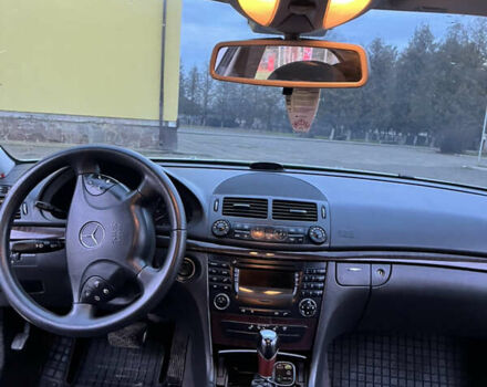 Серый Мерседес Е-Класс, объемом двигателя 2.2 л и пробегом 448 тыс. км за 6400 $, фото 14 на Automoto.ua