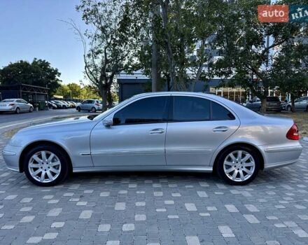 Серый Мерседес Е-Класс, объемом двигателя 2.99 л и пробегом 300 тыс. км за 8400 $, фото 4 на Automoto.ua
