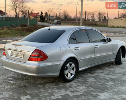 Серый Мерседес Е-Класс, объемом двигателя 3.2 л и пробегом 367 тыс. км за 8000 $, фото 44 на Automoto.ua