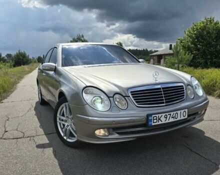 Серый Мерседес Е-Класс, объемом двигателя 3 л и пробегом 376 тыс. км за 8500 $, фото 3 на Automoto.ua