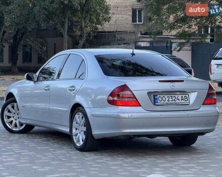 Серый Мерседес Е-Класс, объемом двигателя 2.99 л и пробегом 300 тыс. км за 8400 $, фото 26 на Automoto.ua