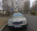 Сірий Мерседес Е-Клас, об'ємом двигуна 2 л та пробігом 500 тис. км за 3450 $, фото 2 на Automoto.ua