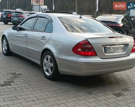 Сірий Мерседес Е-Клас, об'ємом двигуна 2.1 л та пробігом 283 тис. км за 7800 $, фото 4 на Automoto.ua