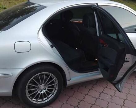 Серый Мерседес Е-Класс, объемом двигателя 1.8 л и пробегом 172 тыс. км за 7500 $, фото 3 на Automoto.ua