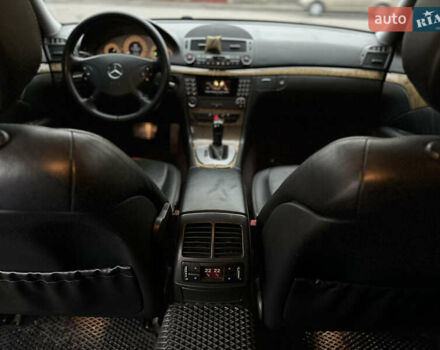 Серый Мерседес Е-Класс, объемом двигателя 3 л и пробегом 362 тыс. км за 8500 $, фото 22 на Automoto.ua