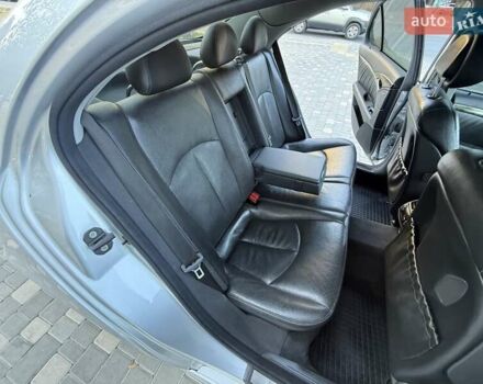 Серый Мерседес Е-Класс, объемом двигателя 2.99 л и пробегом 300 тыс. км за 8400 $, фото 79 на Automoto.ua