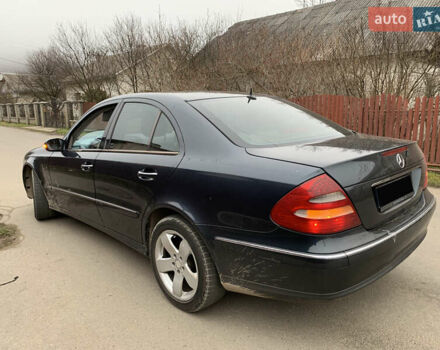 Сірий Мерседес Е-Клас, об'ємом двигуна 3.2 л та пробігом 265 тис. км за 7999 $, фото 4 на Automoto.ua