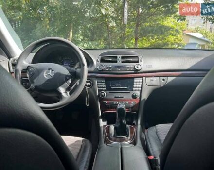 Сірий Мерседес Е-Клас, об'ємом двигуна 1.8 л та пробігом 271 тис. км за 7100 $, фото 13 на Automoto.ua