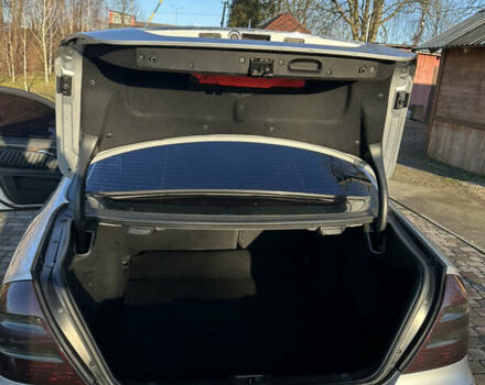 Сірий Мерседес Е-Клас, об'ємом двигуна 3.22 л та пробігом 308 тис. км за 6800 $, фото 11 на Automoto.ua