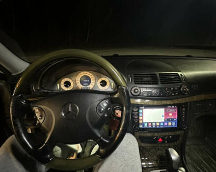 Серый Мерседес Е-Класс, объемом двигателя 3.22 л и пробегом 275 тыс. км за 8000 $, фото 9 на Automoto.ua