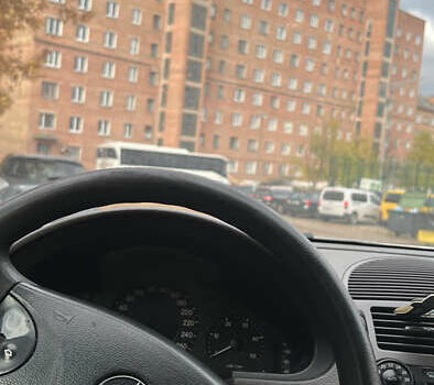 Серый Мерседес Е-Класс, объемом двигателя 2.7 л и пробегом 350 тыс. км за 2900 $, фото 14 на Automoto.ua