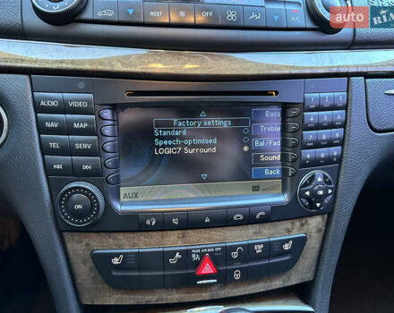 Серый Мерседес Е-Класс, объемом двигателя 3 л и пробегом 358 тыс. км за 8500 $, фото 34 на Automoto.ua