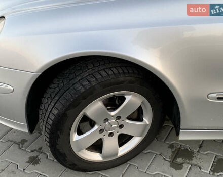 Серый Мерседес Е-Класс, объемом двигателя 3.2 л и пробегом 367 тыс. км за 8000 $, фото 50 на Automoto.ua