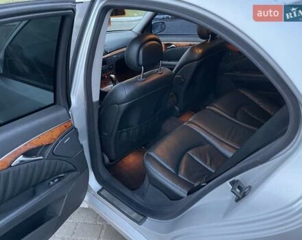 Серый Мерседес Е-Класс, объемом двигателя 2.15 л и пробегом 505 тыс. км за 7250 $, фото 17 на Automoto.ua