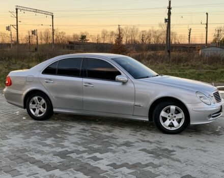 Серый Мерседес Е-Класс, объемом двигателя 3.2 л и пробегом 367 тыс. км за 8000 $, фото 1 на Automoto.ua