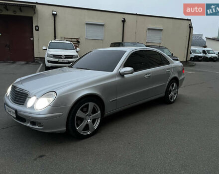 Серый Мерседес Е-Класс, объемом двигателя 2 л и пробегом 198 тыс. км за 7000 $, фото 9 на Automoto.ua