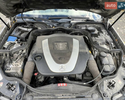 Серый Мерседес Е-Класс, объемом двигателя 3.5 л и пробегом 260 тыс. км за 8500 $, фото 31 на Automoto.ua