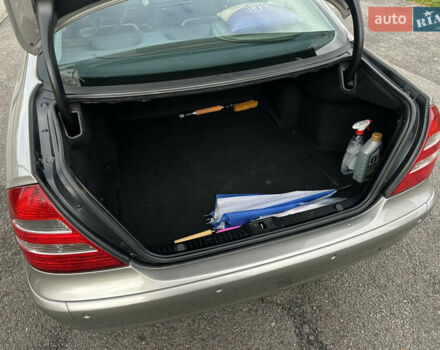 Мерседес Е-Клас 2005 у Львові на Automoto.ua Сірий Мерседес Е-Клас, об'ємом двигуна 1.8 л та пробігом 217 тис. км за 7000 $, фото 18 на Automoto.ua