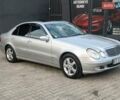 Сірий Мерседес Е-Клас, об'ємом двигуна 2.1 л та пробігом 283 тис. км за 7800 $, фото 2 на Automoto.ua