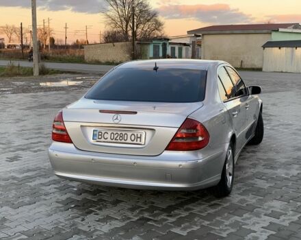 Серый Мерседес Е-Класс, объемом двигателя 3.2 л и пробегом 367 тыс. км за 8000 $, фото 3 на Automoto.ua