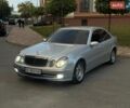 Сірий Мерседес Е-Клас, об'ємом двигуна 2.99 л та пробігом 350 тис. км за 5500 $, фото 1 на Automoto.ua