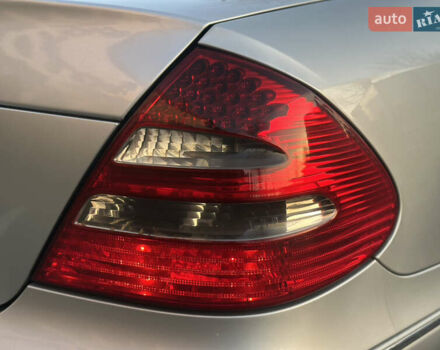 Серый Мерседес Е-Класс, объемом двигателя 2.99 л и пробегом 330 тыс. км за 7200 $, фото 14 на Automoto.ua