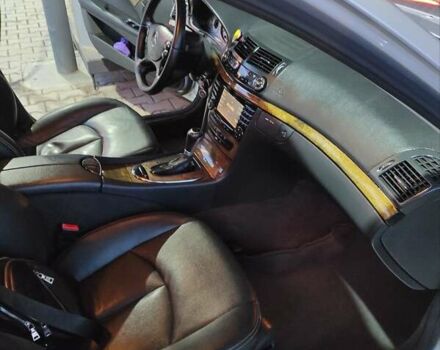 Серый Мерседес Е-Класс, объемом двигателя 2.99 л и пробегом 328 тыс. км за 8350 $, фото 24 на Automoto.ua