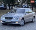 Сірий Мерседес Е-Клас, об'ємом двигуна 2.99 л та пробігом 300 тис. км за 8999 $, фото 16 на Automoto.ua