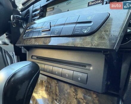 Серый Мерседес Е-Класс, объемом двигателя 2.99 л и пробегом 300 тыс. км за 8400 $, фото 59 на Automoto.ua