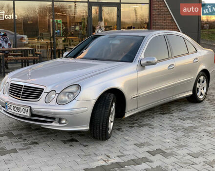 Серый Мерседес Е-Класс, объемом двигателя 3.2 л и пробегом 367 тыс. км за 8000 $, фото 7 на Automoto.ua