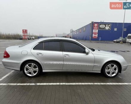 Серый Мерседес Е-Класс, объемом двигателя 2.6 л и пробегом 293 тыс. км за 7800 $, фото 6 на Automoto.ua