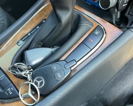 Серый Мерседес Е-Класс, объемом двигателя 3 л и пробегом 324 тыс. км за 9300 $, фото 6 на Automoto.ua