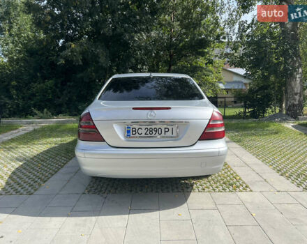 Сірий Мерседес Е-Клас, об'ємом двигуна 1.8 л та пробігом 269 тис. км за 7200 $, фото 5 на Automoto.ua