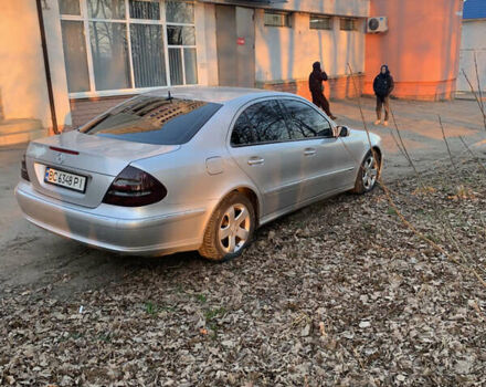 Серый Мерседес Е-Класс, объемом двигателя 3.22 л и пробегом 305 тыс. км за 7900 $, фото 5 на Automoto.ua