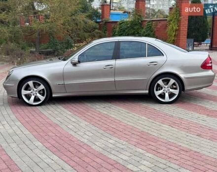 Мерседес Е-Клас 2005 у Запоріжжя на Automoto.ua Сірий Мерседес Е-Клас, об'ємом двигуна 1.8 л та пробігом 247 тис. км за 5750 $, фото 4 на Automoto.ua