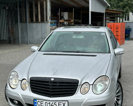 Сірий Мерседес Е-Клас, об'ємом двигуна 4 л та пробігом 320 тис. км за 6800 $, фото 2 на Automoto.ua