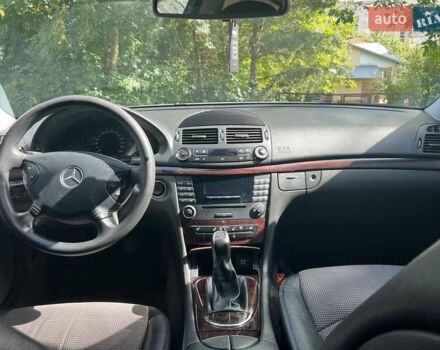 Сірий Мерседес Е-Клас, об'ємом двигуна 1.8 л та пробігом 271 тис. км за 7100 $, фото 14 на Automoto.ua