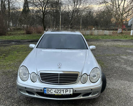 Серый Мерседес Е-Класс, объемом двигателя 2.2 л и пробегом 448 тыс. км за 6400 $, фото 1 на Automoto.ua