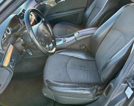Серый Мерседес Е-Класс, объемом двигателя 2.99 л и пробегом 492 тыс. км за 8500 $, фото 21 на Automoto.ua